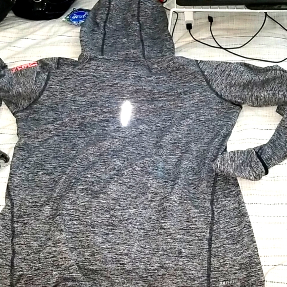 NIKE RUNNING SHIRT - Picture 4 of 4